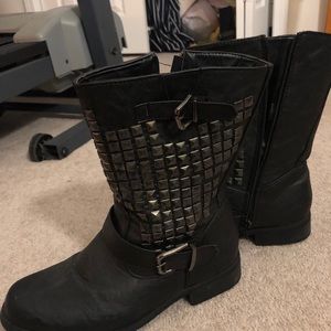 Motorcycle boots